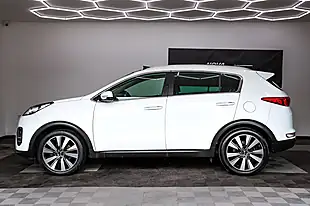 Used 2018 Kia Sportage 3 White - Interior and Exterior details 6