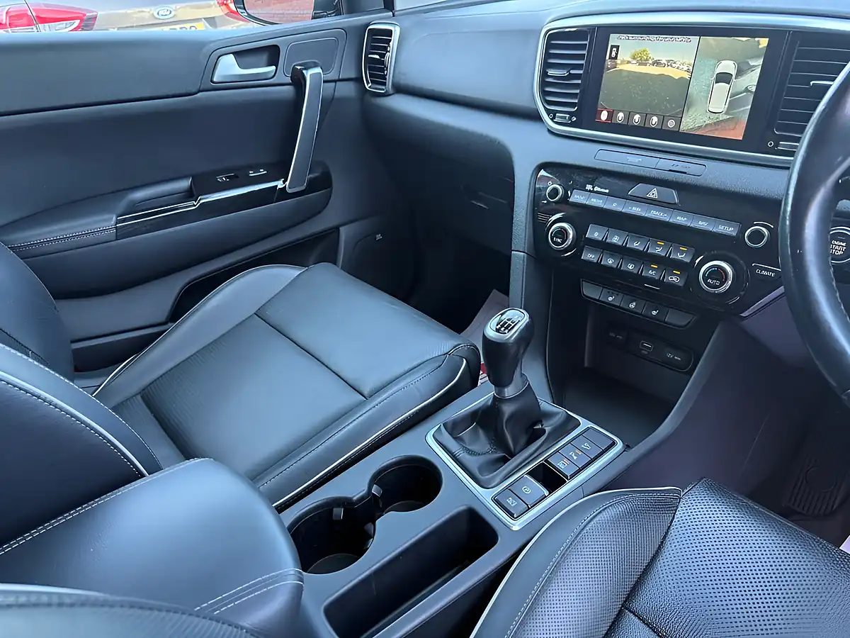 Used 2018 Kia Sportage 4 Black - Interior and Exterior details 10