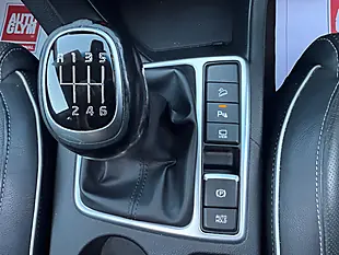 Used 2018 Kia Sportage 4 Black - Interior and Exterior details 13