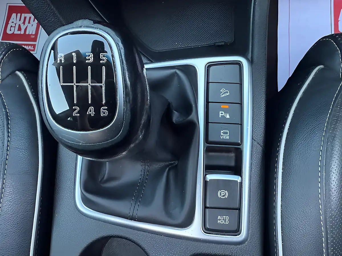 Used 2018 Kia Sportage 4 Black - Interior and Exterior details 13