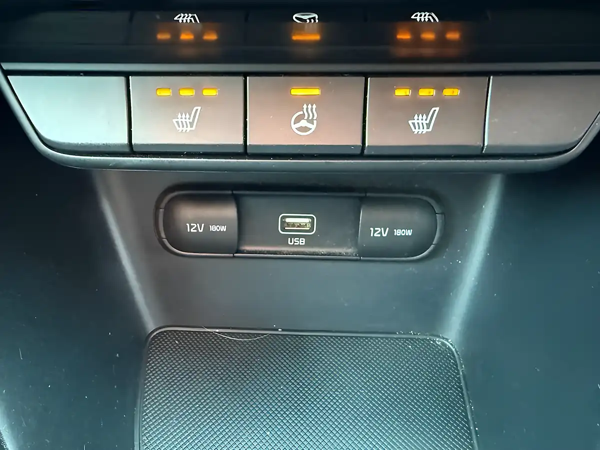 Used 2018 Kia Sportage 4 Black - Interior and Exterior details 15