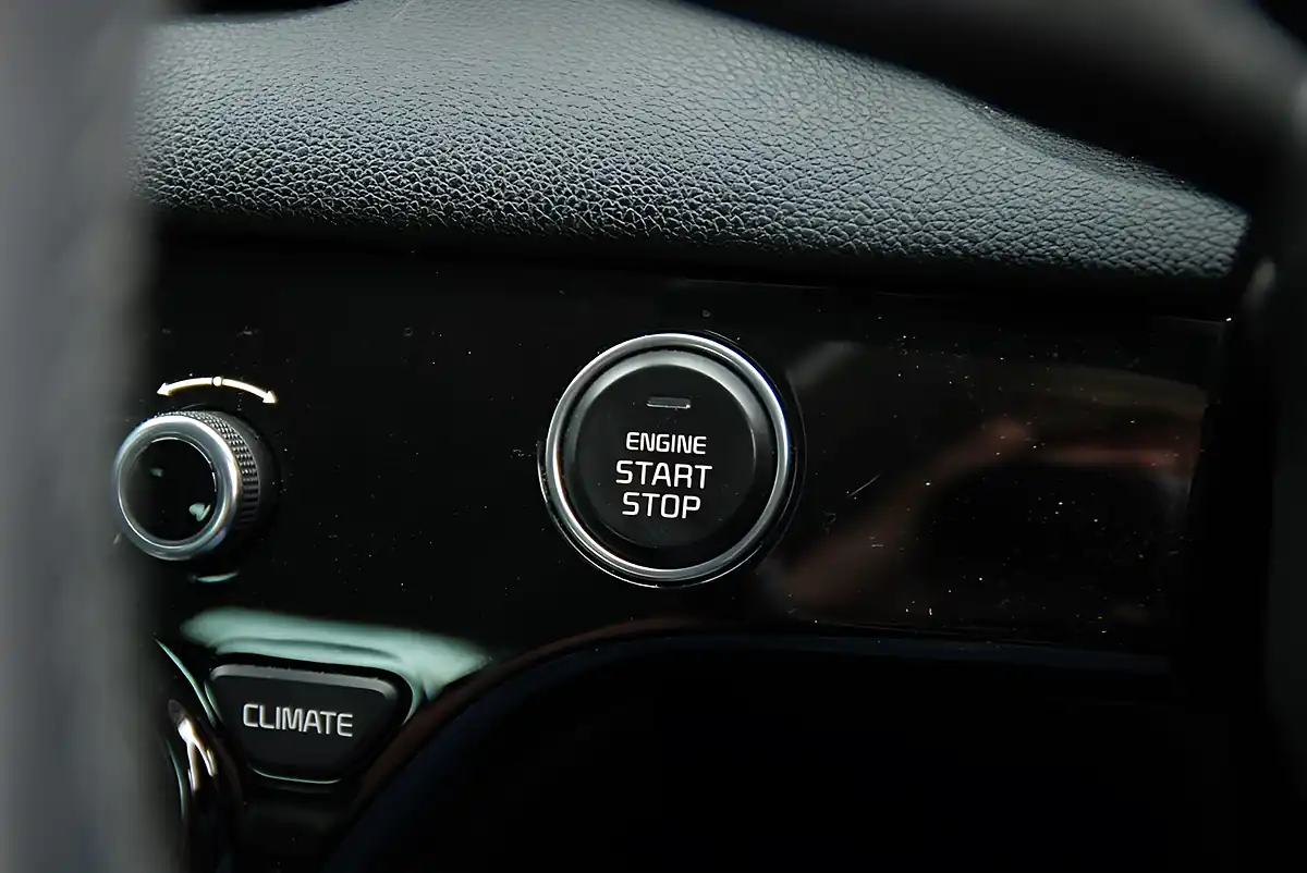 Used 2018 Kia Sportage Edition 25 Blue - Interior and Exterior details 12