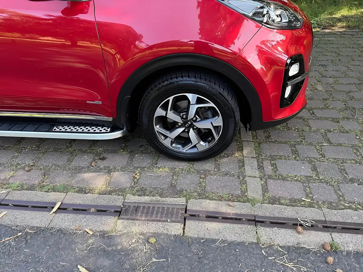 Used 2018 Kia Sportage Edition 25 Red - Interior and Exterior details 11