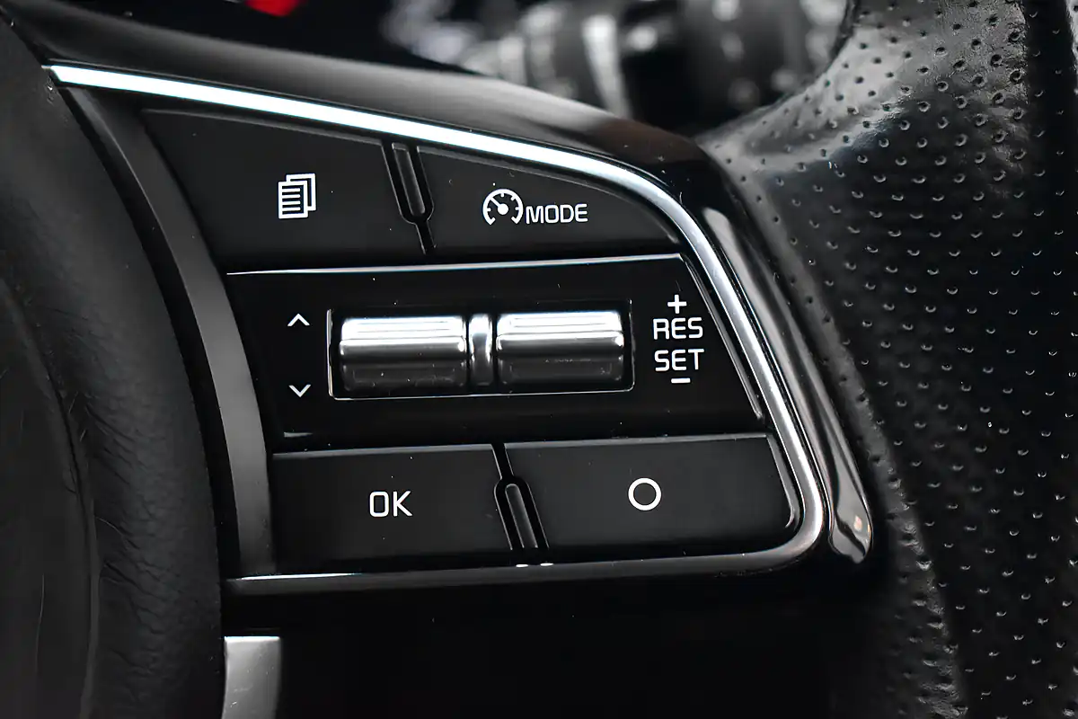 Used 2018 Kia Sportage GT-Line Fusion White - Interior and Exterior details 16