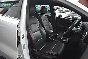 Used 2018 Kia Sportage GT-Line Fusion White - Interior and Exterior details 6