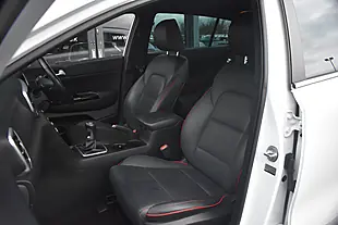 Used 2018 Kia Sportage GT-Line Fusion White - Interior and Exterior details 8