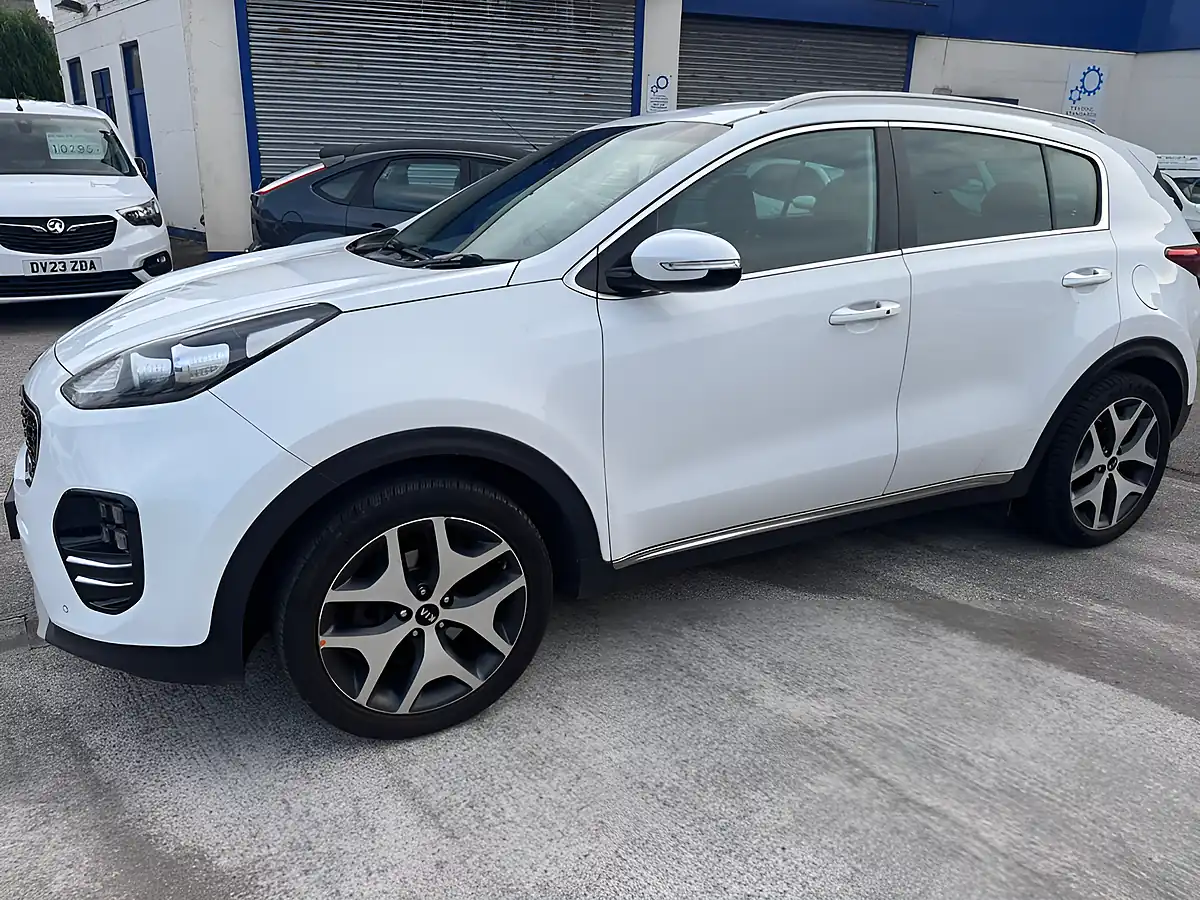 Used 2018 Kia Sportage GT-Line Fusion White - Interior and Exterior details 5