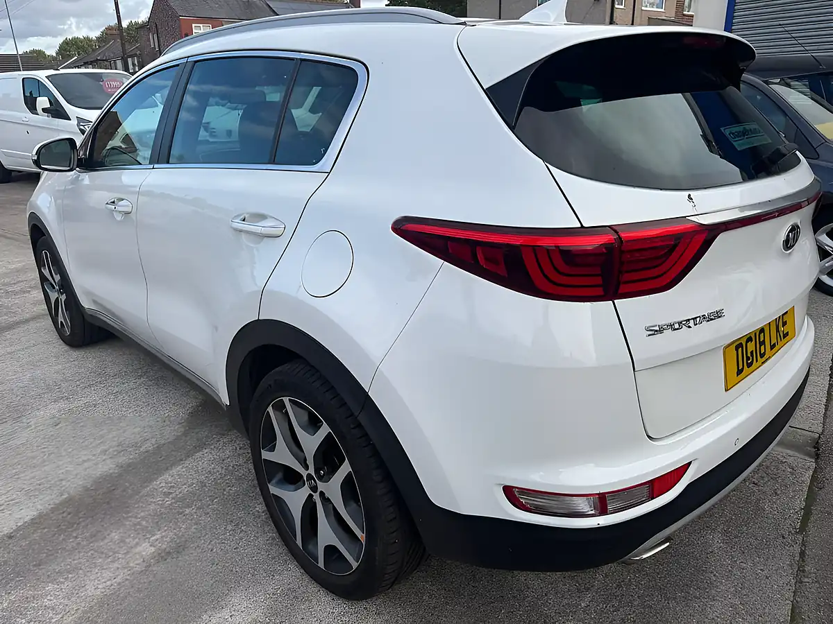 Used 2018 Kia Sportage GT-Line Fusion White - Interior and Exterior details 8