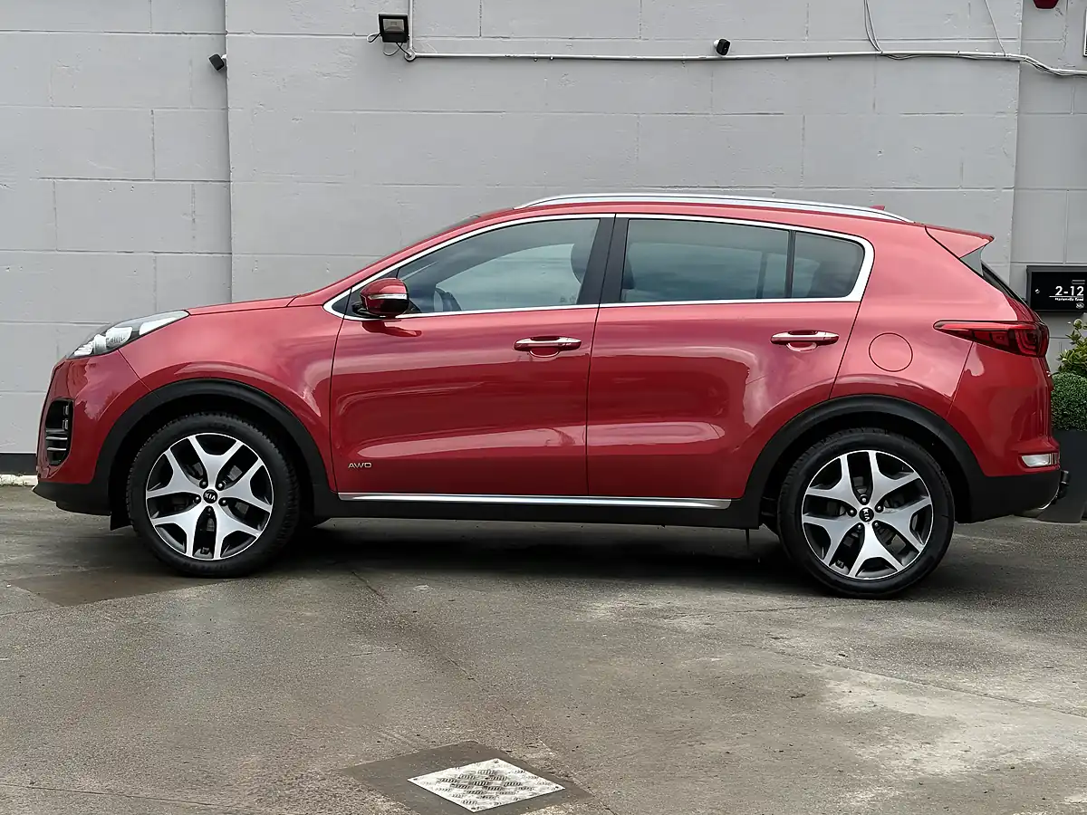 Used 2018 Kia Sportage GT-Line Red - Interior and Exterior details 6