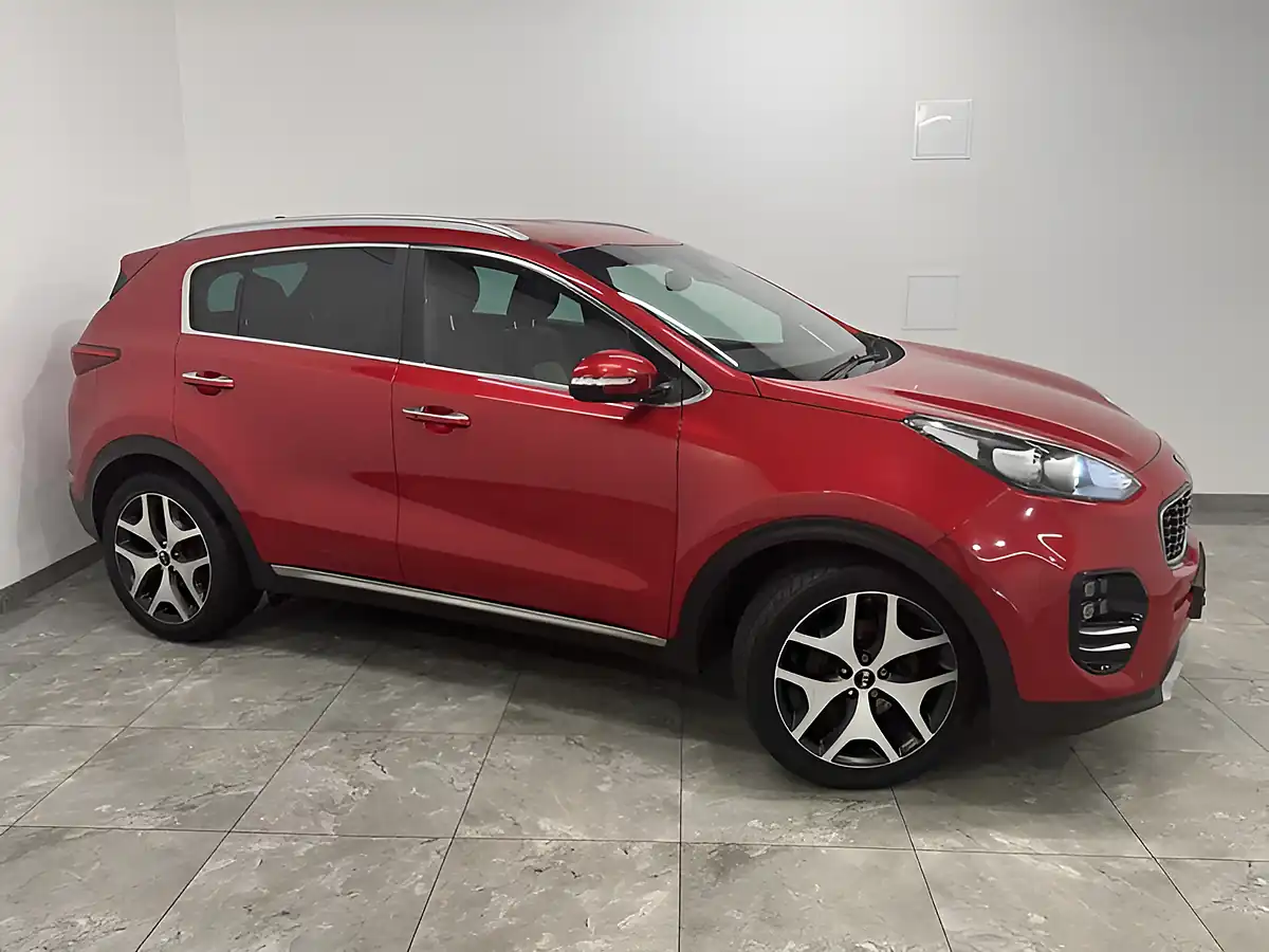 Used 2018 Kia Sportage GT-Line Red - Interior and Exterior details 2