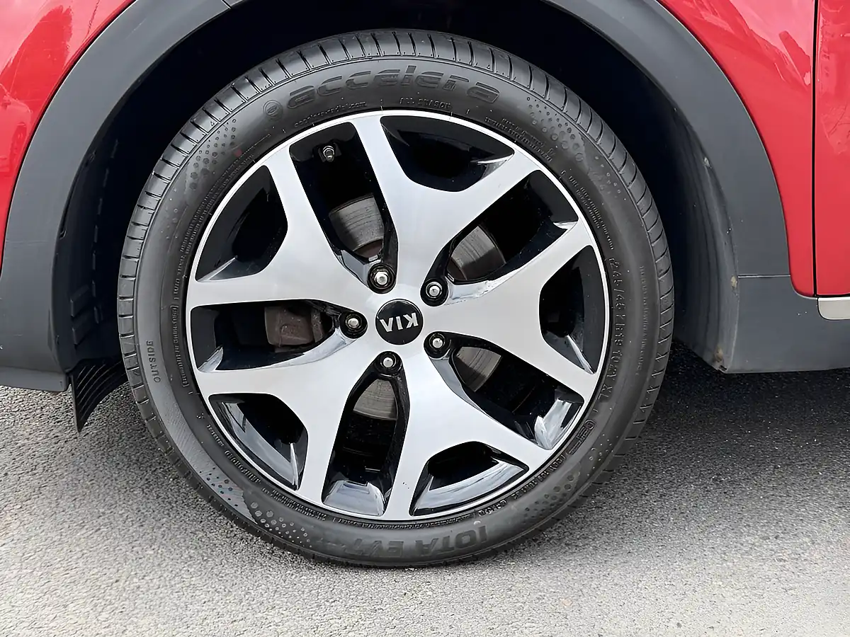 Used 2018 Kia Sportage GT-Line Red - Interior and Exterior details 12