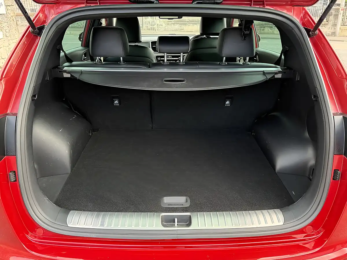 Used 2018 Kia Sportage GT-Line Red - Interior and Exterior details 14