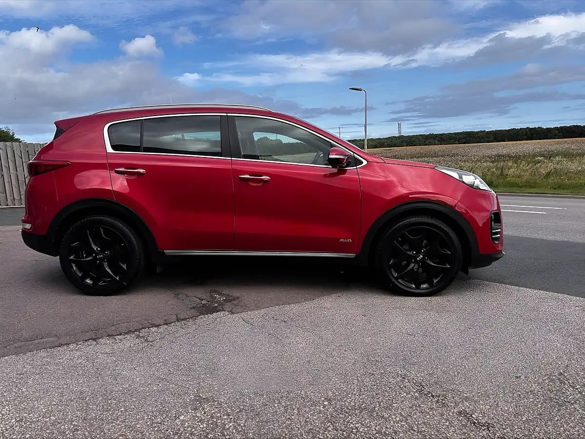 Used 2018 Kia Sportage GT-Line Red - Interior and Exterior details 8