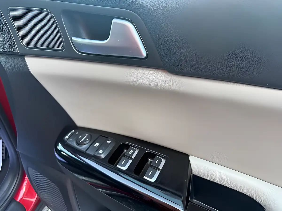 Used 2018 Kia Sportage GT-Line Red - Interior and Exterior details 10