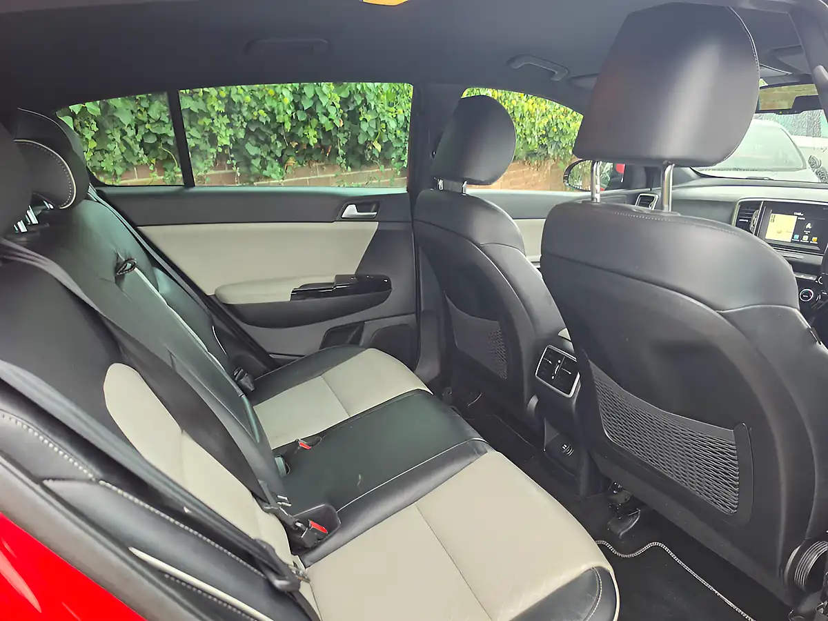 Used 2018 Kia Sportage GT-Line Red - Interior and Exterior details 11