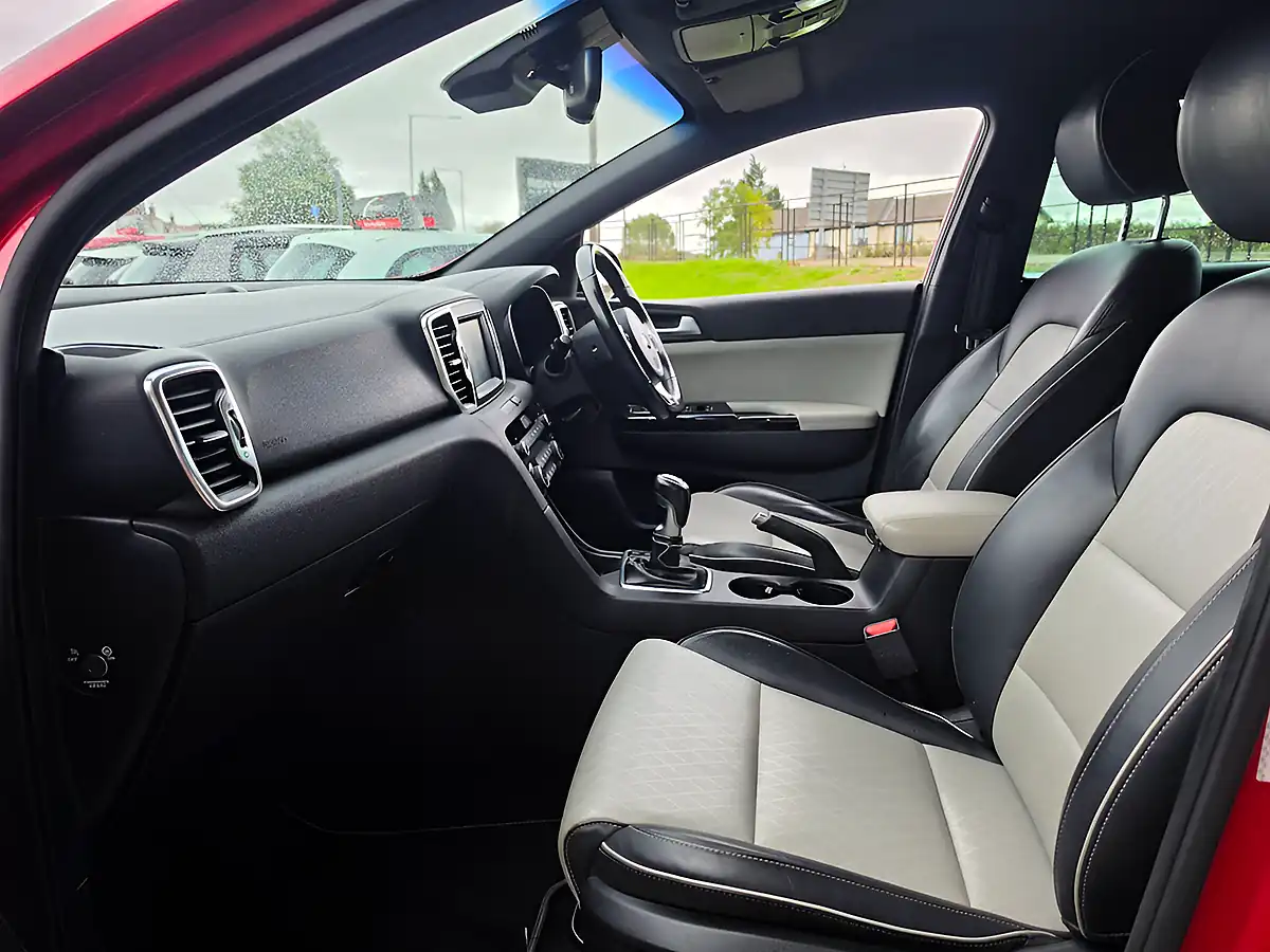 Used 2018 Kia Sportage GT-Line Red - Interior and Exterior details 12