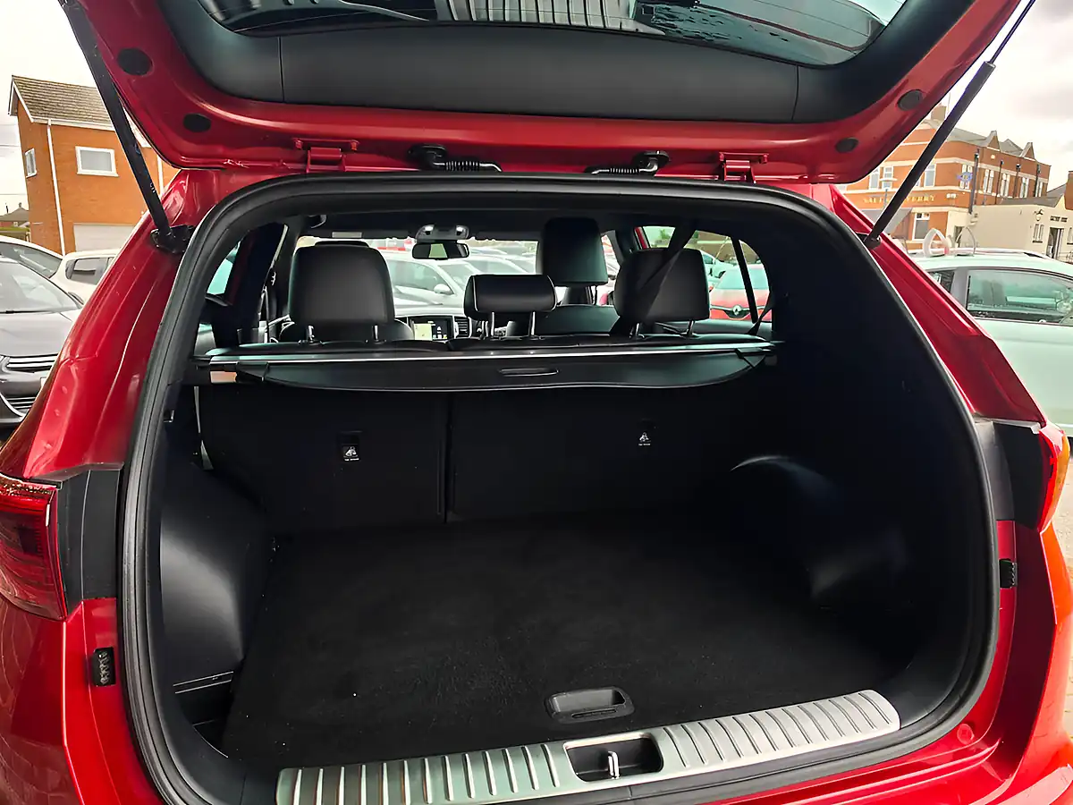 Used 2018 Kia Sportage GT-Line Red - Interior and Exterior details 15