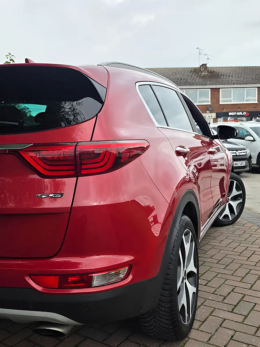 Used 2018 Kia Sportage GT-Line Red - Interior and Exterior details 7