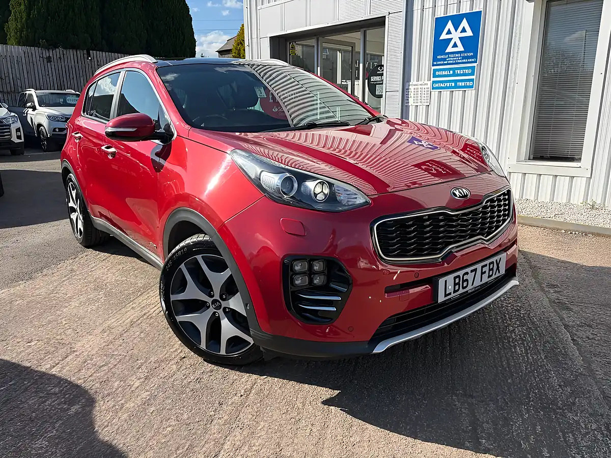 Used 2018 Kia Sportage GT-Line S Red - Front View