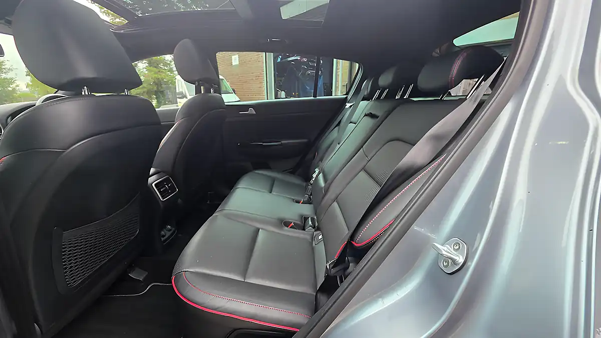 Used 2018 Kia Sportage GT-Line S Silver - Interior and Exterior details 10