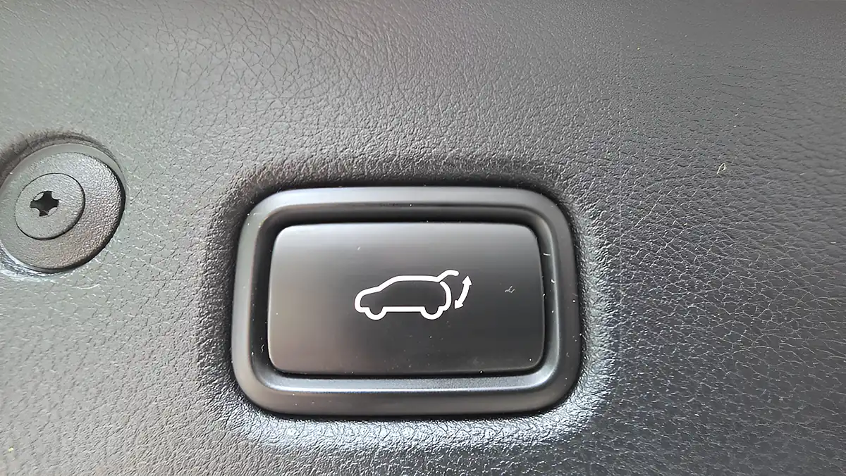 Used 2018 Kia Sportage GT-Line S Silver - Interior and Exterior details 11