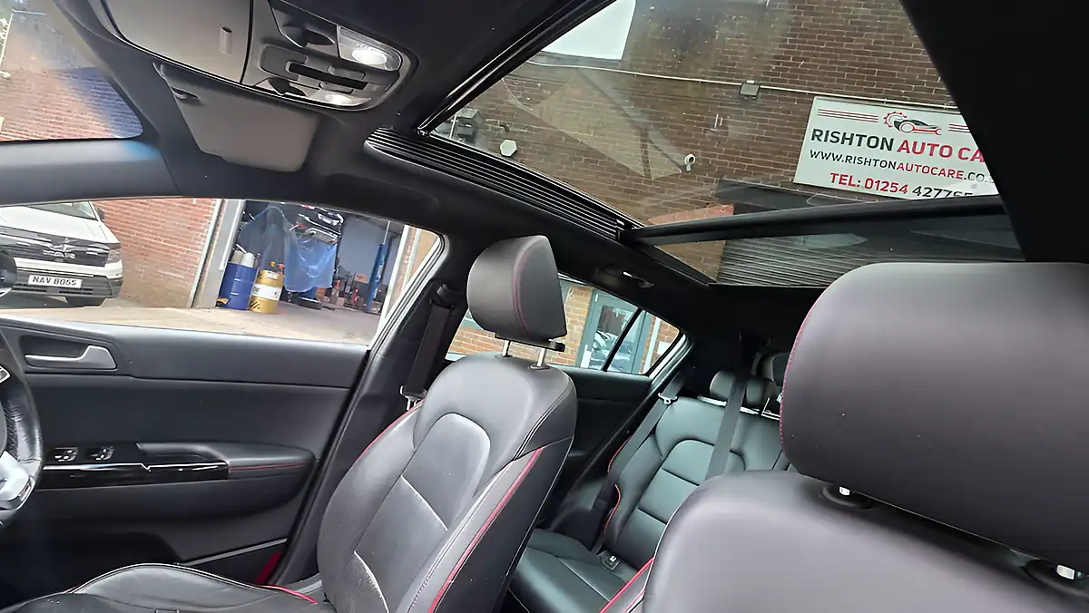 Used 2018 Kia Sportage GT-Line S Silver - Interior and Exterior details 19