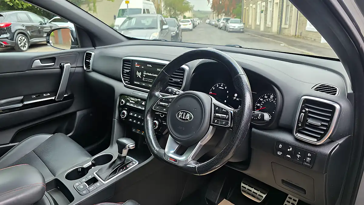 Used 2018 Kia Sportage GT-Line S Silver - Interior and Exterior details 8