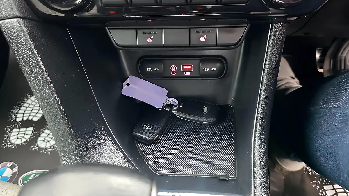 Used 2018 Kia Sportage GT-Line Silver - Interior and Exterior details 14