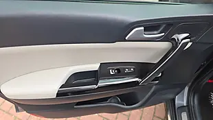 Used 2018 Kia Sportage GT-Line Silver - Interior and Exterior details 15