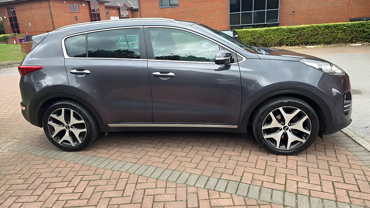 Used 2018 Kia Sportage GT-Line Silver - Interior and Exterior details 6
