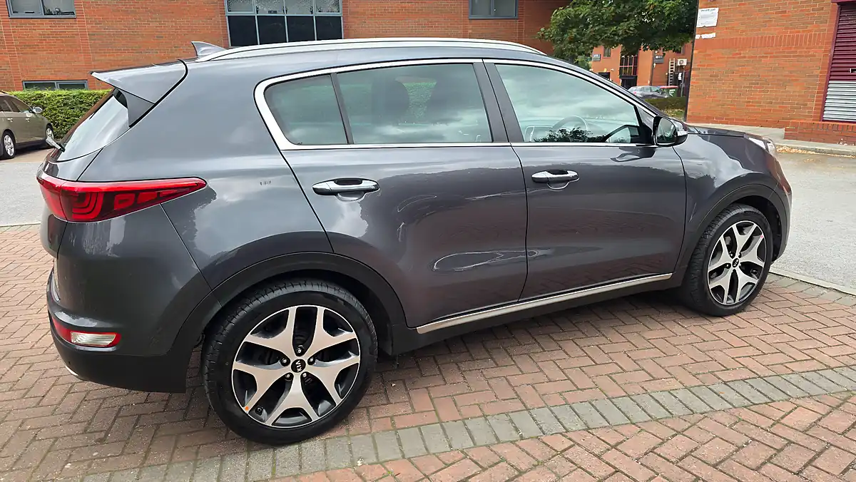 Used 2018 Kia Sportage GT-Line Silver - Interior and Exterior details 7