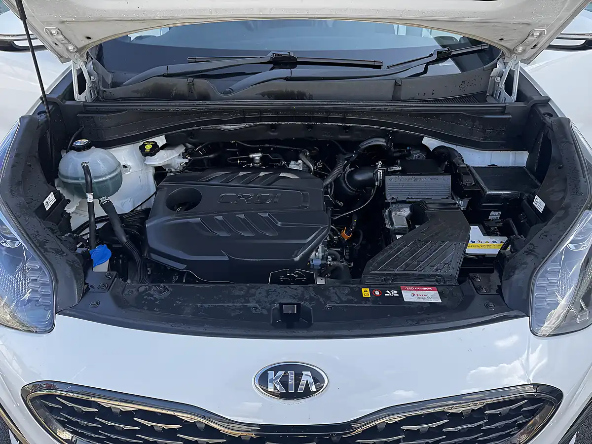 Used 2018 Kia Sportage GT-Line White - Interior and Exterior details 15