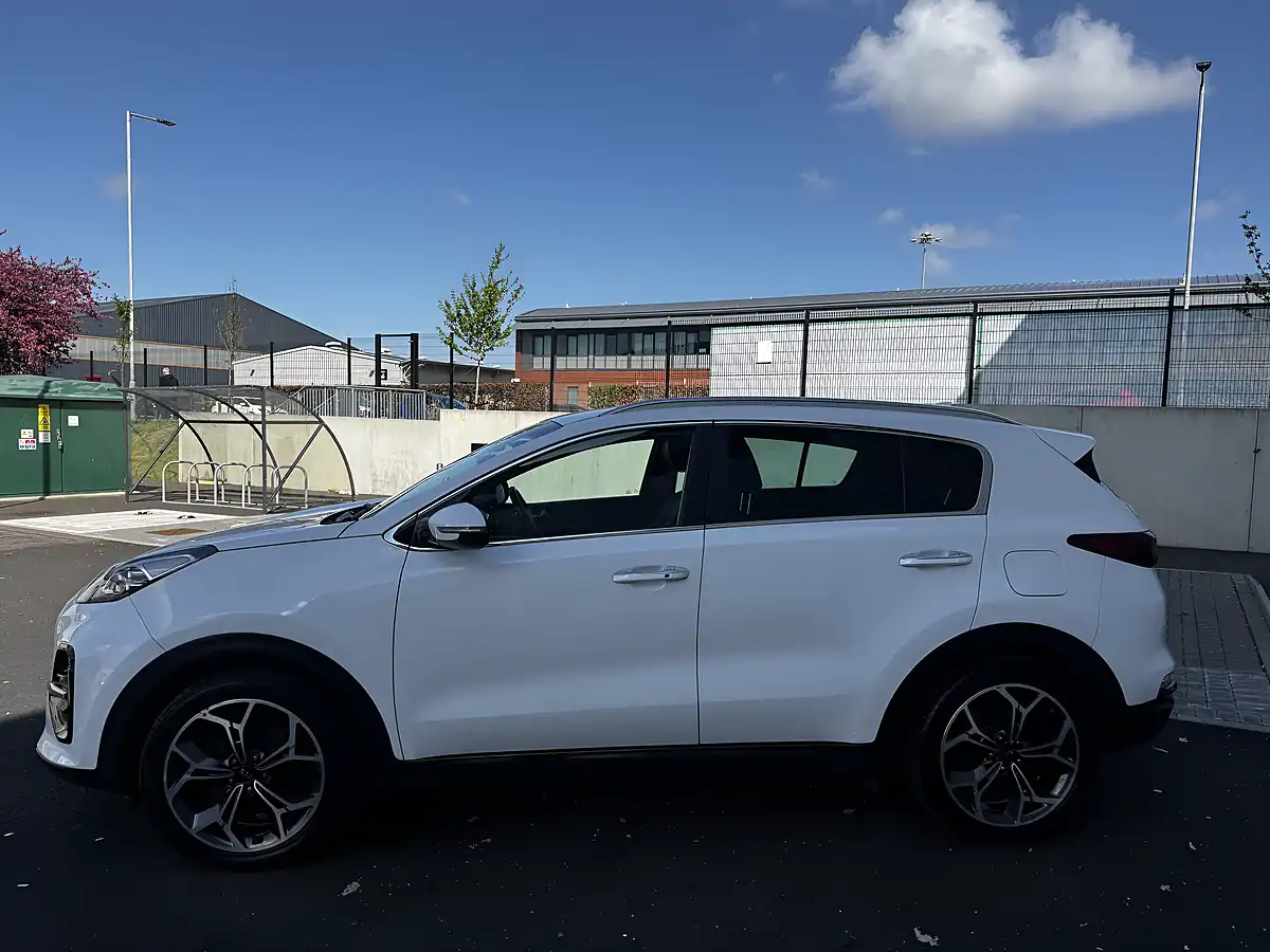 Used 2018 Kia Sportage GT-Line White - Interior and Exterior details 9