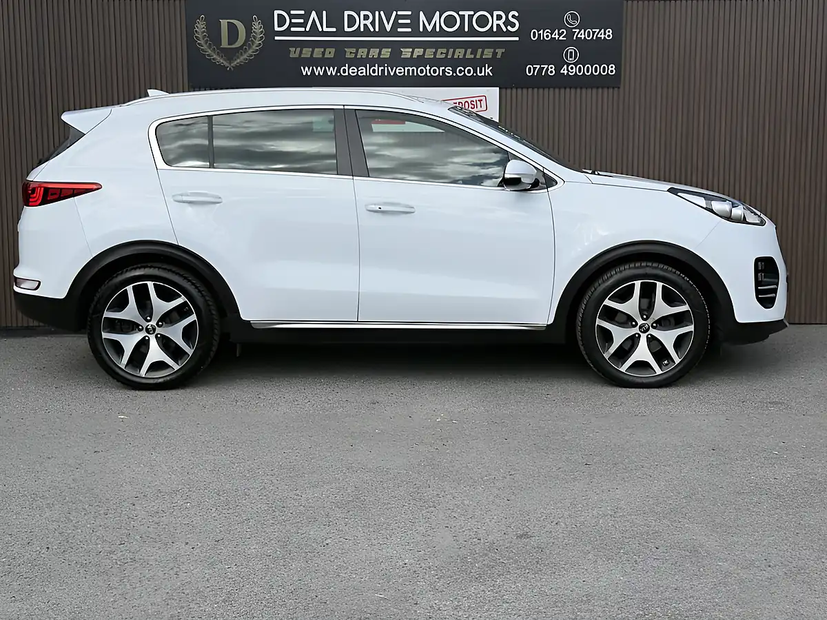 Used 2018 Kia Sportage GT-Line White - Interior and Exterior details 10
