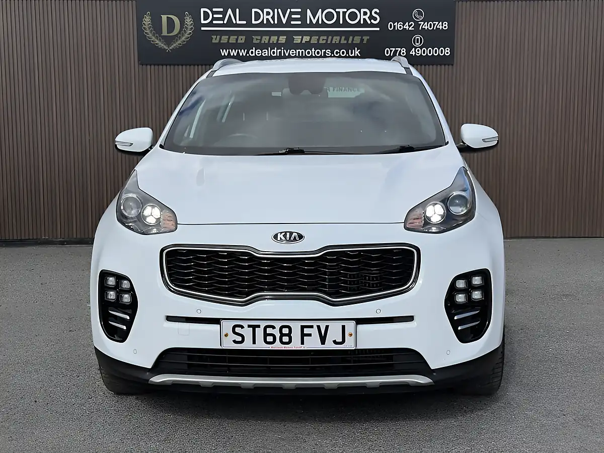 Used 2018 Kia Sportage GT-Line White - Interior and Exterior details 4