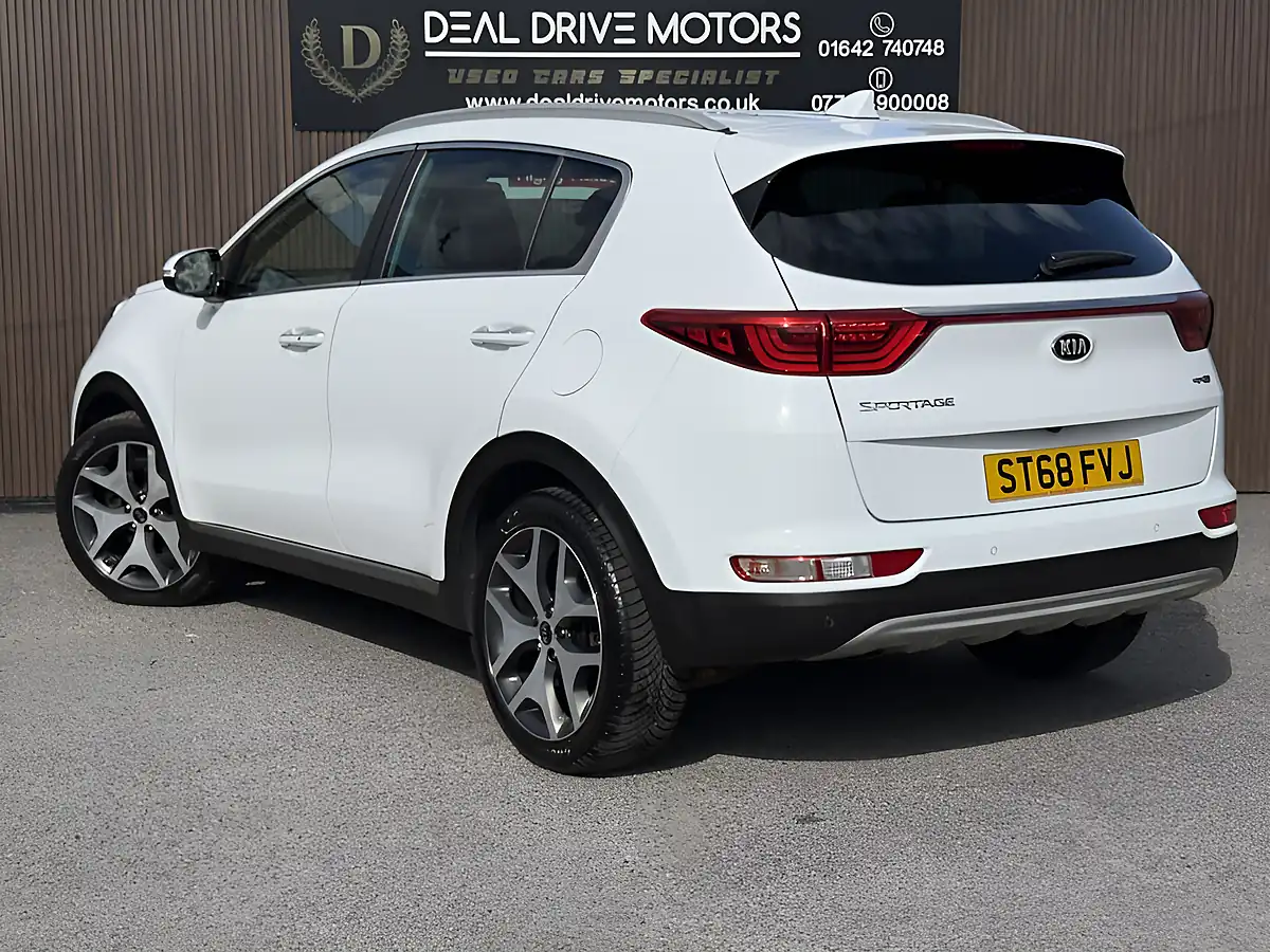Used 2018 Kia Sportage GT-Line White - Interior and Exterior details 7