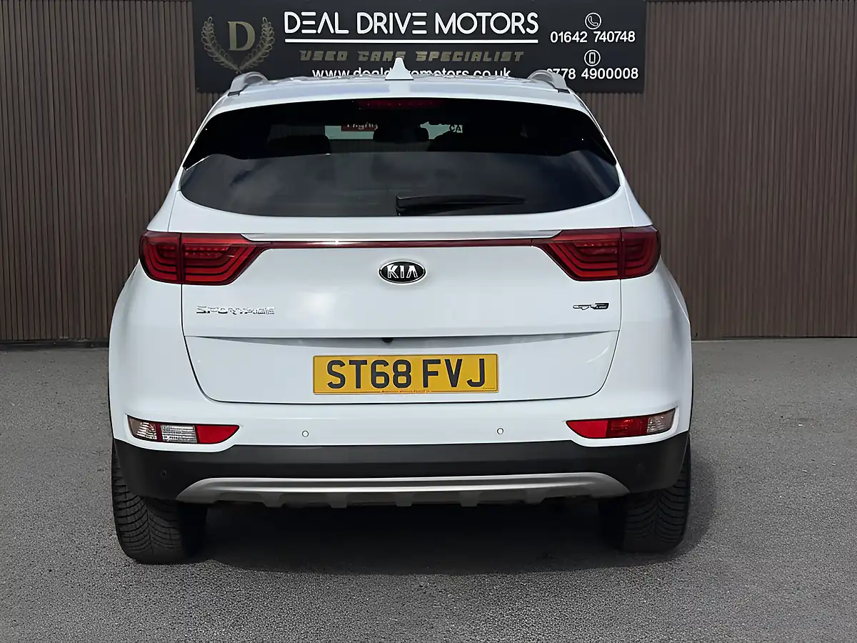Used 2018 Kia Sportage GT-Line White - Interior and Exterior details 8