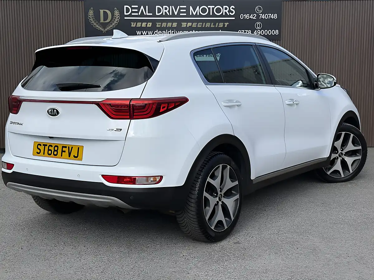 Used 2018 Kia Sportage GT-Line White - Interior and Exterior details 9