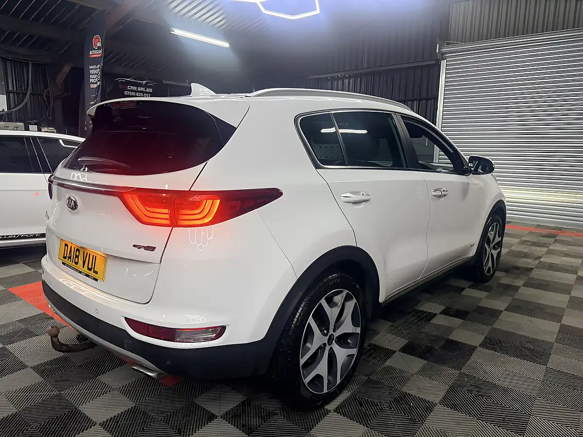 Used 2018 Kia Sportage GT-Line White - Interior and Exterior details 11
