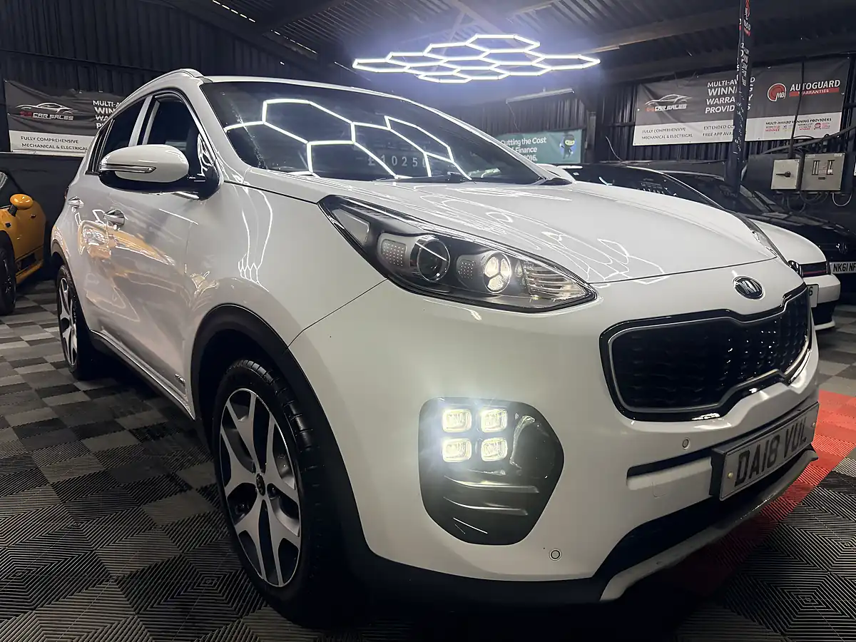 Used 2018 Kia Sportage GT-Line White - Interior and Exterior details 14