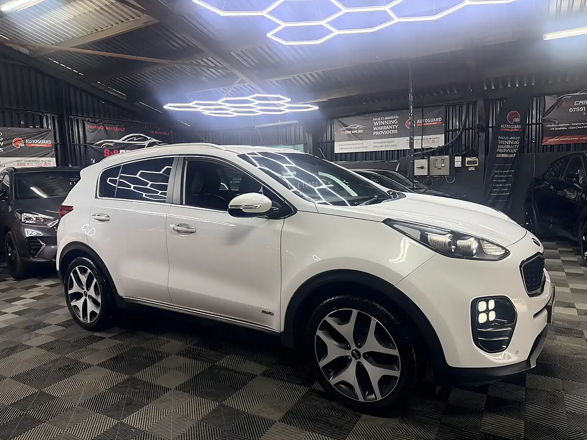 Used 2018 Kia Sportage GT-Line White - Interior and Exterior details 6
