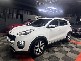 Used 2018 Kia Sportage GT-Line White - Interior and Exterior details 7