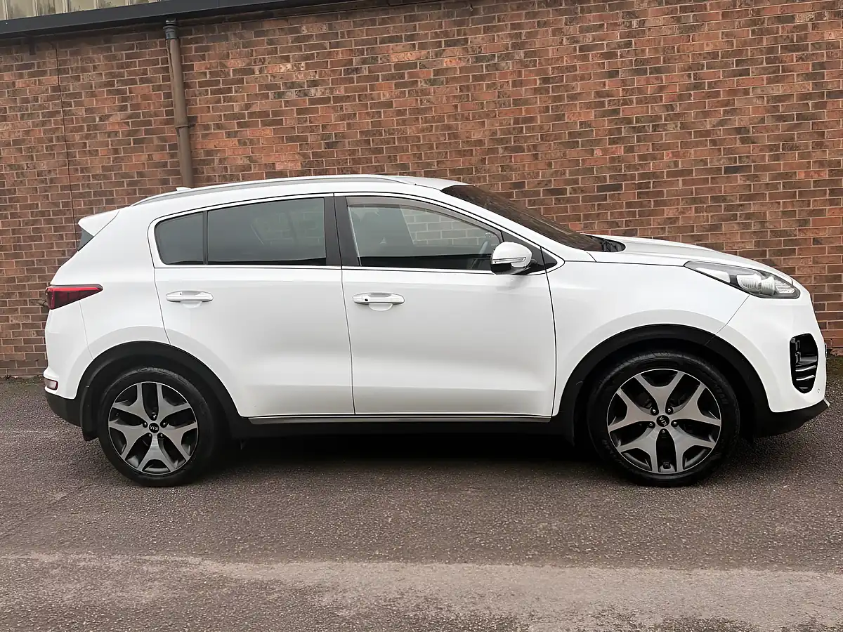 Used 2018 Kia Sportage GT-Line White - Interior and Exterior details 2