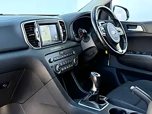 Used 2018 Kia Sportage Sportage 2 Arctic White - Interior and Exterior details 20