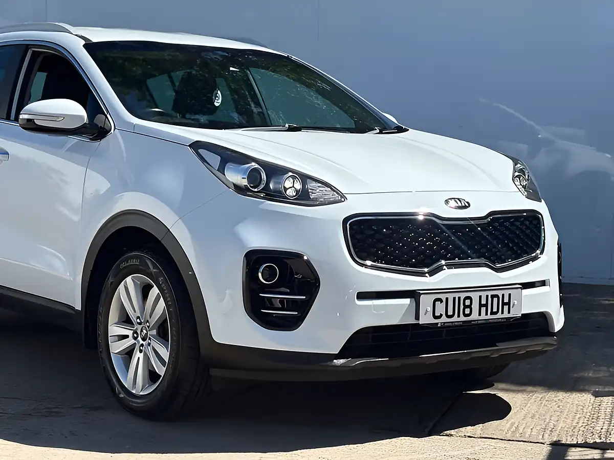 Used 2018 Kia Sportage Sportage 2 Arctic White - Interior and Exterior details 3