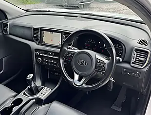 Used 2018 Kia Sportage Sportage 3 Isg White - Interior and Exterior details 10