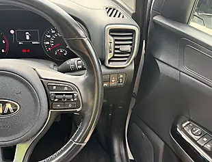 Used 2018 Kia Sportage Sportage 3 Isg White - Interior and Exterior details 13