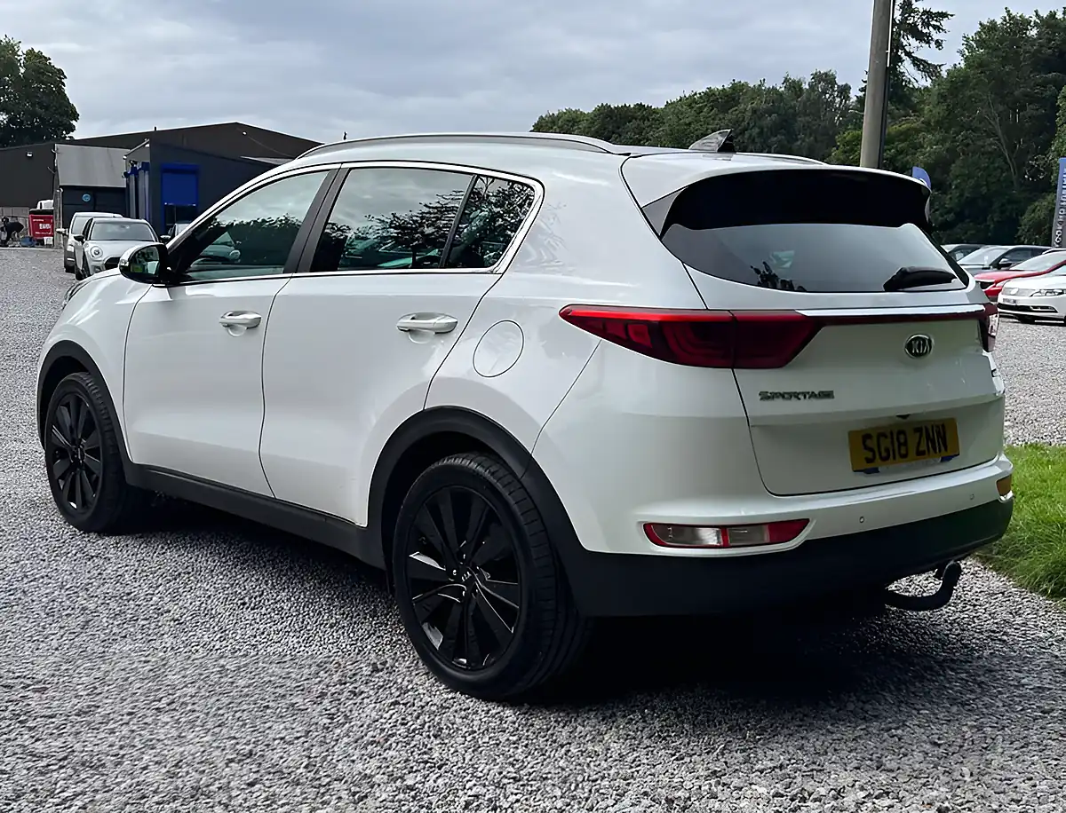 Used 2018 Kia Sportage Sportage 3 Isg White - Interior and Exterior details 5
