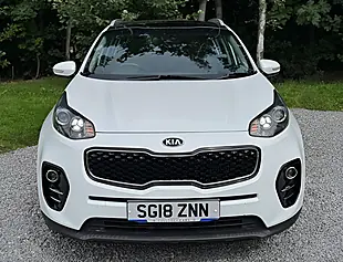 Used 2018 Kia Sportage Sportage 3 Isg White - Interior and Exterior details 8
