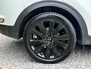 Used 2018 Kia Sportage Sportage 3 Isg White - Interior and Exterior details 9